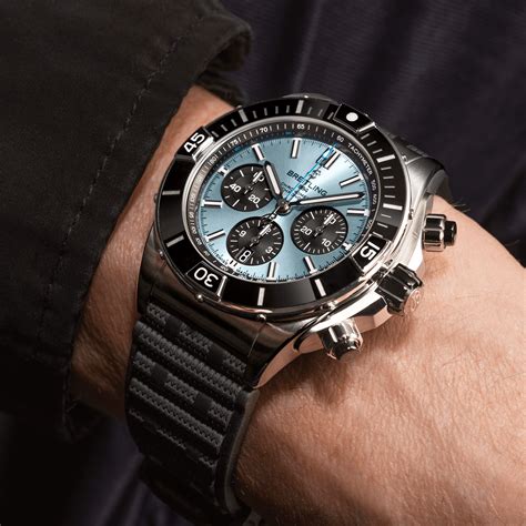 breitling super chronomat b01 ice blue